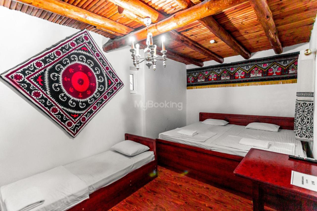OKhun hotel XIX века Бухара Екстер'єр фото